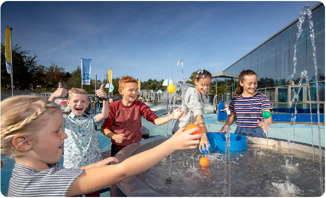 spelen met de ballenfontein 